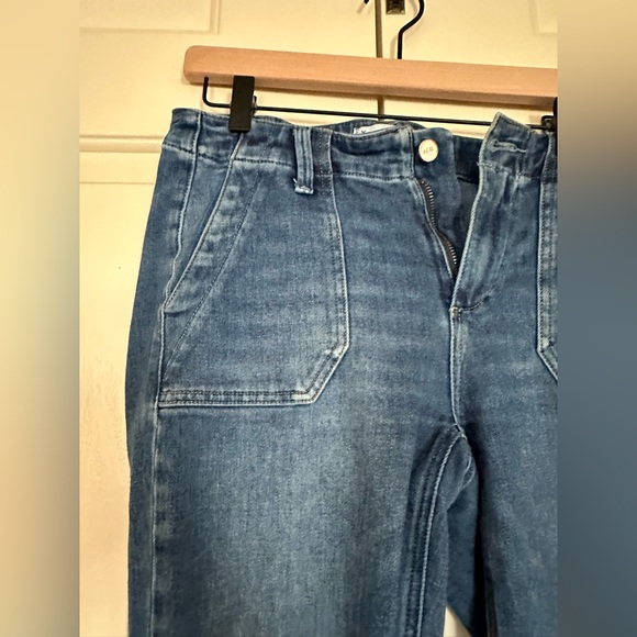 Crop Paige jeans with pork chop pocket - Picture 2 of 3